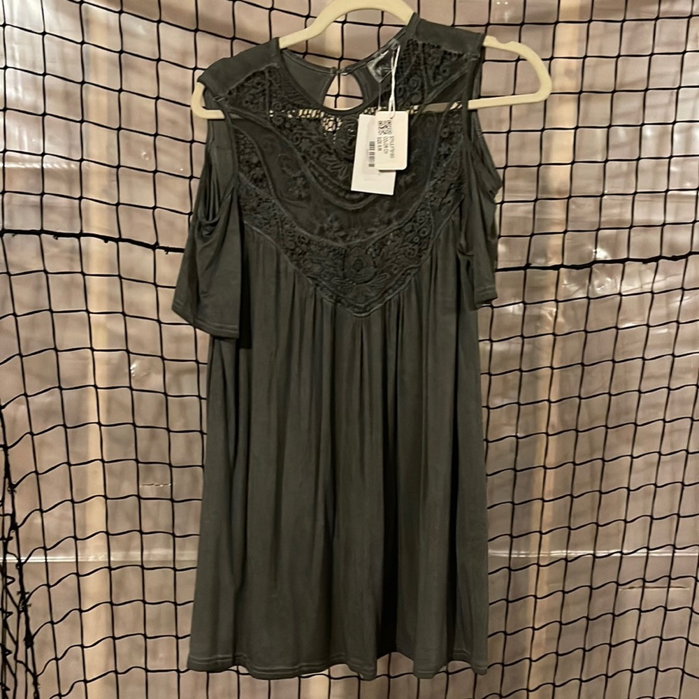 Boutique cold shoulder lace top